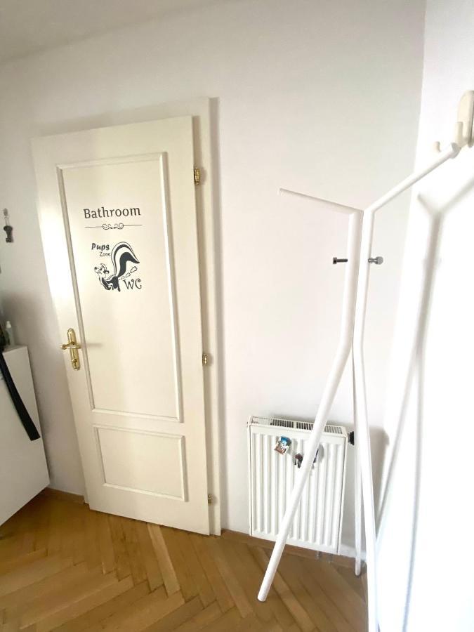 Fantastic Apartment In The City Center Прага Екстериор снимка