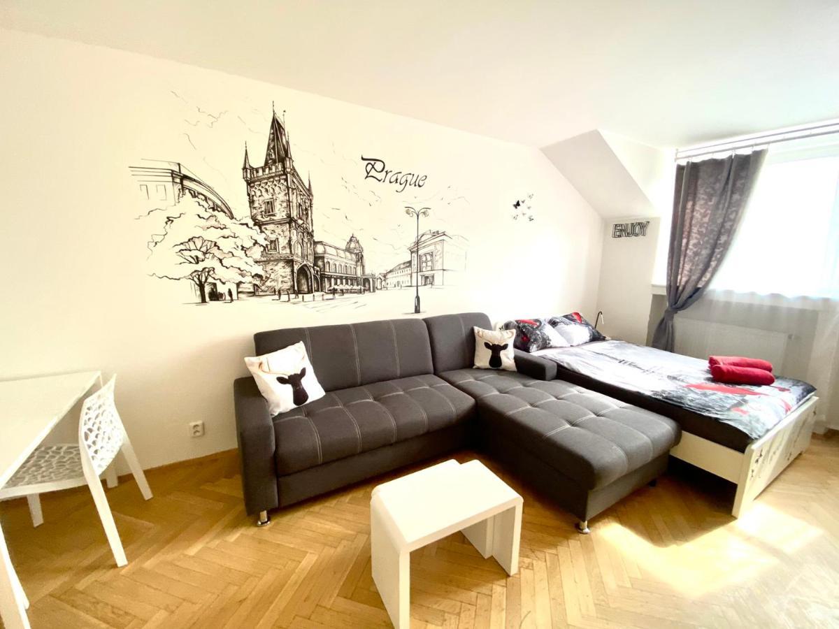 Fantastic Apartment In The City Center Прага Екстериор снимка