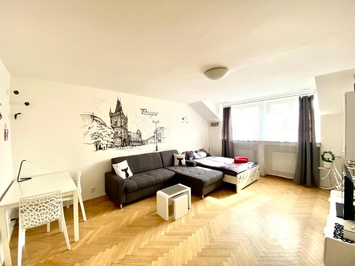 Fantastic Apartment In The City Center Прага Екстериор снимка
