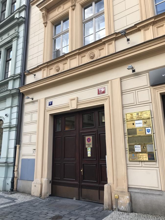 Fantastic Apartment In The City Center Прага Екстериор снимка