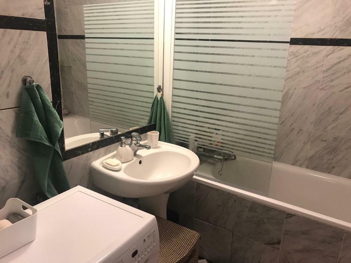 Fantastic Apartment In The City Center Прага Екстериор снимка